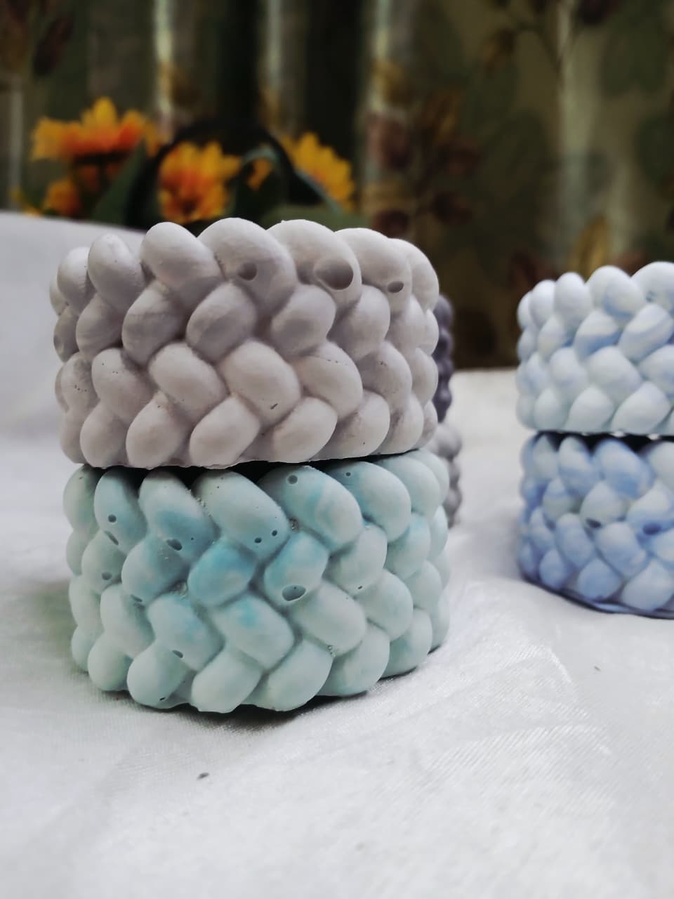 Handcrafted Carved Trinket Box Pair – Elegant Open Storage for Jewelry & Keepsakes