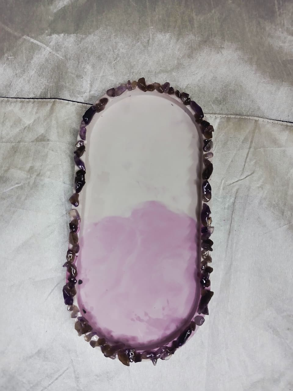 Amethyst Stone Outlined Oval Tray – Elegant Handmade Decorative & Jewelry Organizer